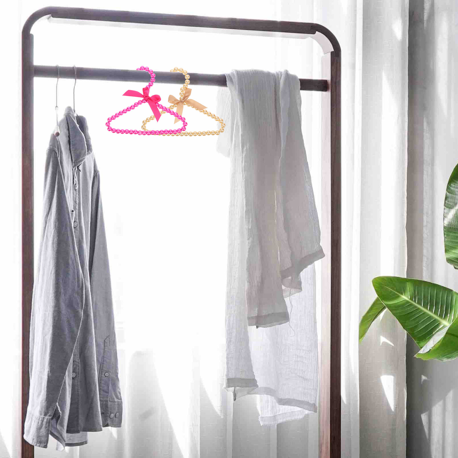 4Pcs Pearl Pet Clothes Hanger  - Baby Nursery Toy recension och pris